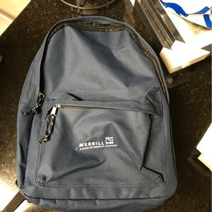 Small Navy backpack w logo